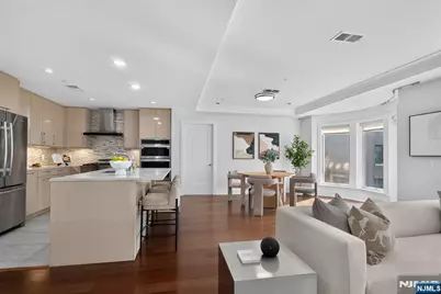 100 Eton Row 302 #302, Weehawken, NJ 07086 - Photo 2