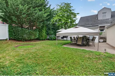 105 Baldwin Place, Bloomfield, NJ 07003 - Photo 20