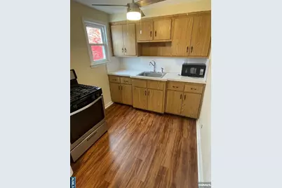 17-35 11th Street 2 #2, Fair Lawn, NJ 07410 - Photo 4