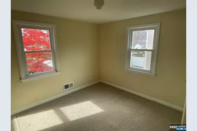 17-35 11th Street 2 #2, Fair Lawn, NJ 07410 - Photo 8