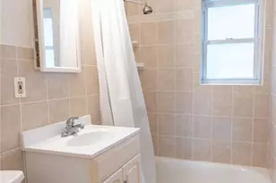 108 Regency Park, Ramsey, NJ 07446 - Photo 4