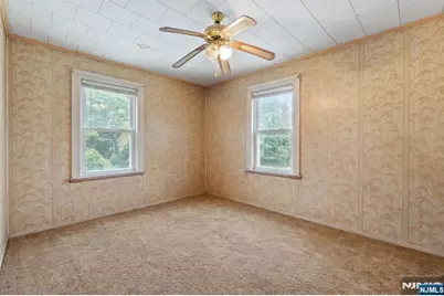 155 Berkshire Place, Irvington, NJ 07111 - Photo 6