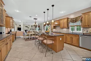 33 Crestwood Dr, Glen Rock, NJ 07452 - Photo 10