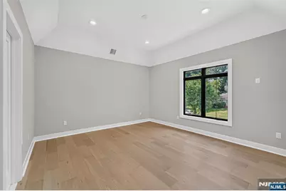 27 Crestwood Drive, Glen Rock, NJ 07452 - Photo 32