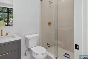27 Crestwood Dr, Glen Rock, NJ 07452 - Photo 6