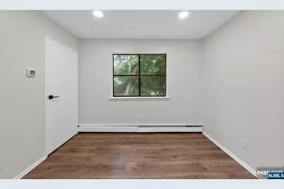 88 Boulevard 304 #304, Passaic, NJ 07055 - Photo 14