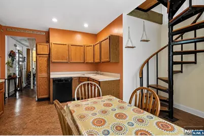 70 Elm Street, Montclair, NJ 07042 - Photo 10