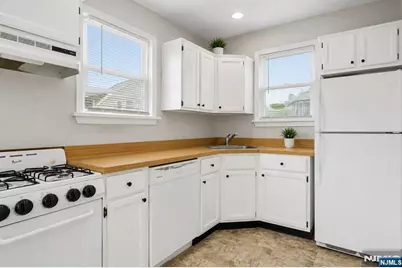 70 Elm Street, Montclair, NJ 07042 - Photo 22