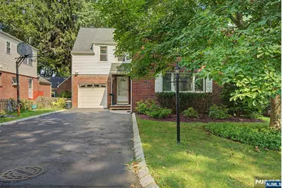 34 Esmond Place, Tenafly, NJ 07670 - Photo 2