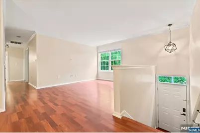 50 Pine Street C60I2 #C60I2, Montclair, NJ 07042 - Photo 2