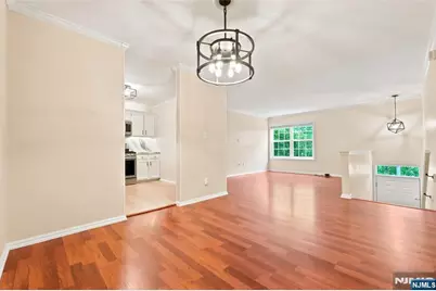 50 Pine Street C60I2 #C60I2, Montclair, NJ 07042 - Photo 6