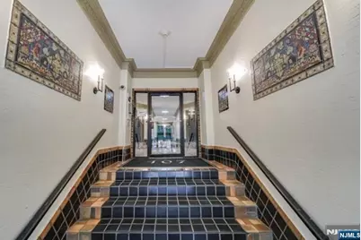 107 Kensington Avenue 302 #302, Jersey City, NJ 07304 - Photo 20
