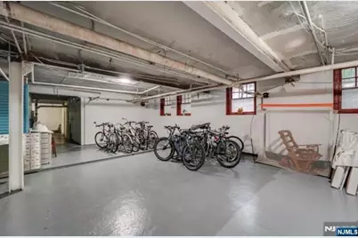 107 Kensington Avenue 302 #302, Jersey City, NJ 07304 - Photo 22
