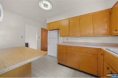 7 Freeman Place, Nutley, NJ 07110 - Photo 14