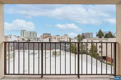 610 Anderson Avenue 2E #2E, Cliffside Park, NJ 07010 - Photo 22