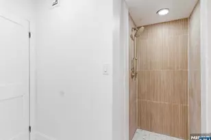 610 Anderson Ave 2E, Cliffside Park, NJ 07010 - Photo 16