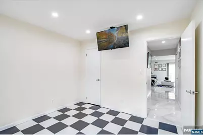 825 Riverside B202 #B202, Lyndhurst Township, NJ 07071 - Photo 16