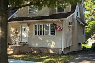 84 8th St, Ridgefield Park, NJ 07660 - Photo 2