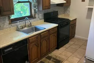 84 8th St, Ridgefield Park, NJ 07660 - Photo 10
