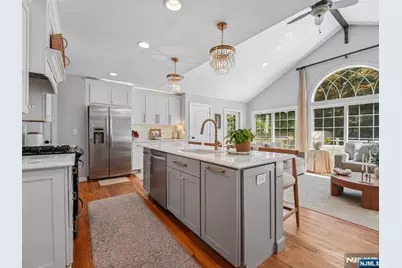233 Park Avenue, Allendale, NJ 07401 - Photo 12