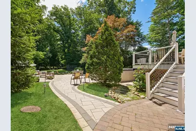 233 Park Avenue, Allendale, NJ 07401 - Photo 38