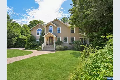 233 Park Avenue, Allendale, NJ 07401 - Photo 2