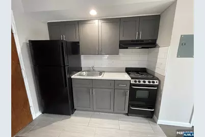 125 Lawrence Street 1A #1A, Hackensack, NJ 07601 - Photo 4