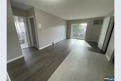 125 Lawrence Street 6A #6A, Hackensack, NJ 07601 - Photo 2