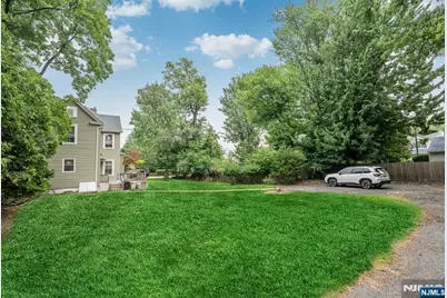 7 Hardenburgh Avenue, Demarest, NJ 07627 - Photo 8