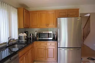 2044 Ellery Ave, Fort Lee, NJ 07024 - Photo 8