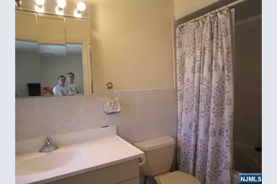 2044 Ellery Avenue, Fort Lee, NJ 07024 - Photo 12