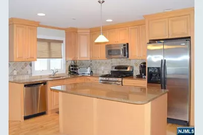 784 Kinderkamack Road 104 #104, River Edge, NJ 07661 - Photo 2