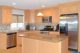 784 Kinderkamack Road 104, River Edge, NJ 07661 - Photo 2
