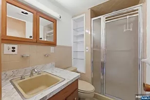 598 Van Houten Ave, Clifton, NJ 07013 - Photo 8