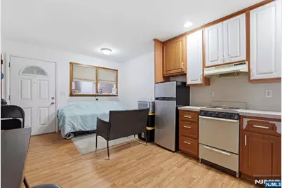 598 Van Houten Avenue, Clifton, NJ 07013 - Photo 22