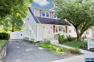 49 S Franklin Ave, Bergenfield, NJ 07621 - Photo 34