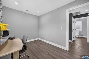4-31 Plaza Rd, Fair Lawn, NJ 07410 - Photo 28