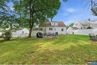 461 Crestwood Avenue, Hackensack, NJ 07601 - Photo 28