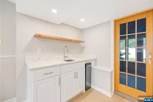1 Crest Dr, Montvale, NJ 07645 - Photo 14