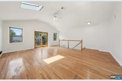 68 Lincoln Street 2 #2, Jersey City, NJ 07307 - Photo 2