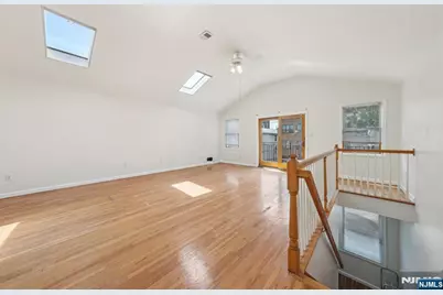 68 Lincoln Street 2 #2, Jersey City, NJ 07307 - Photo 6