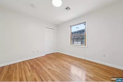 68 Lincoln Street 2 #2, Jersey City, NJ 07307 - Photo 18