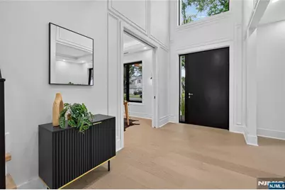 395 Hickory Avenue, Paramus, NJ 07652 - Photo 4