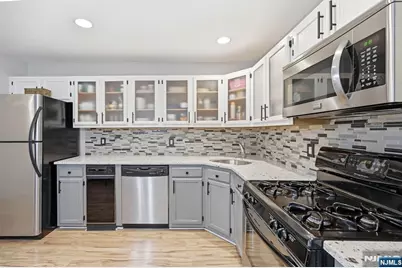 1204 Sycamore Lane, Mahwah, NJ 07430 - Photo 4