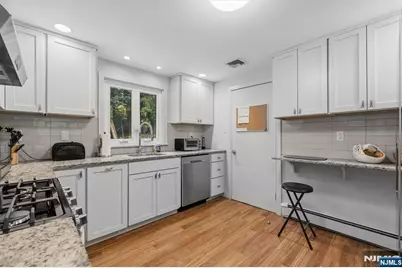 136 Grand Avenue, Park Ridge, NJ 07656 - Photo 8
