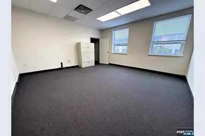 190 Sylvan Avenue D27 #D27, Englewood Cliffs, NJ 07632 - Photo 2