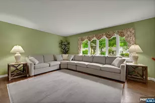 152 Sunset St, Dumont, NJ 07628 - Photo 4