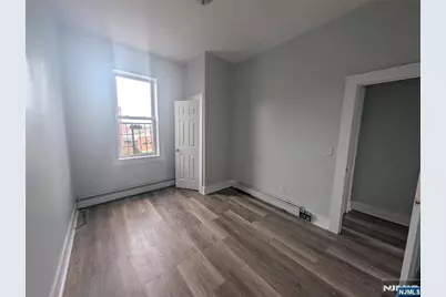 72 Grove 6 #6, Passaic, NJ 07055 - Photo 4