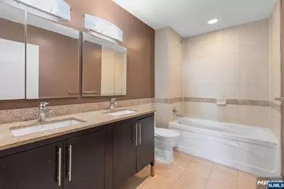 20 Newport Parkway 1812 #1812, Jersey City, NJ 07310 - Photo 16