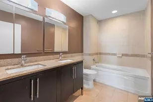 20 Newport Parkway 1812, Jersey City, NJ 07310 - Photo 16